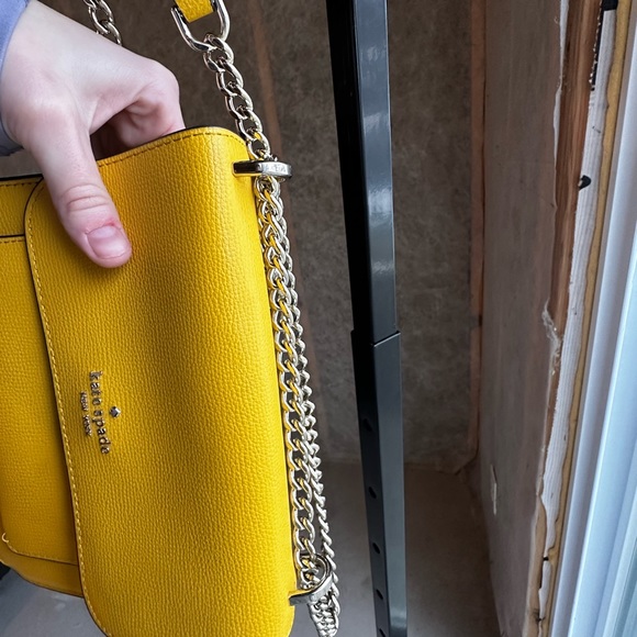 Kate Spade Remi Flap Sunflower Yellow Leather Crossbody Gold Chain Strap - Picture 13 of 13